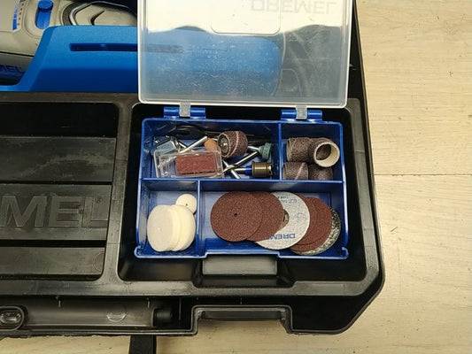 DREMEL 3000-1/25 EZ Multifunktionswerkzeug 130W, I38830