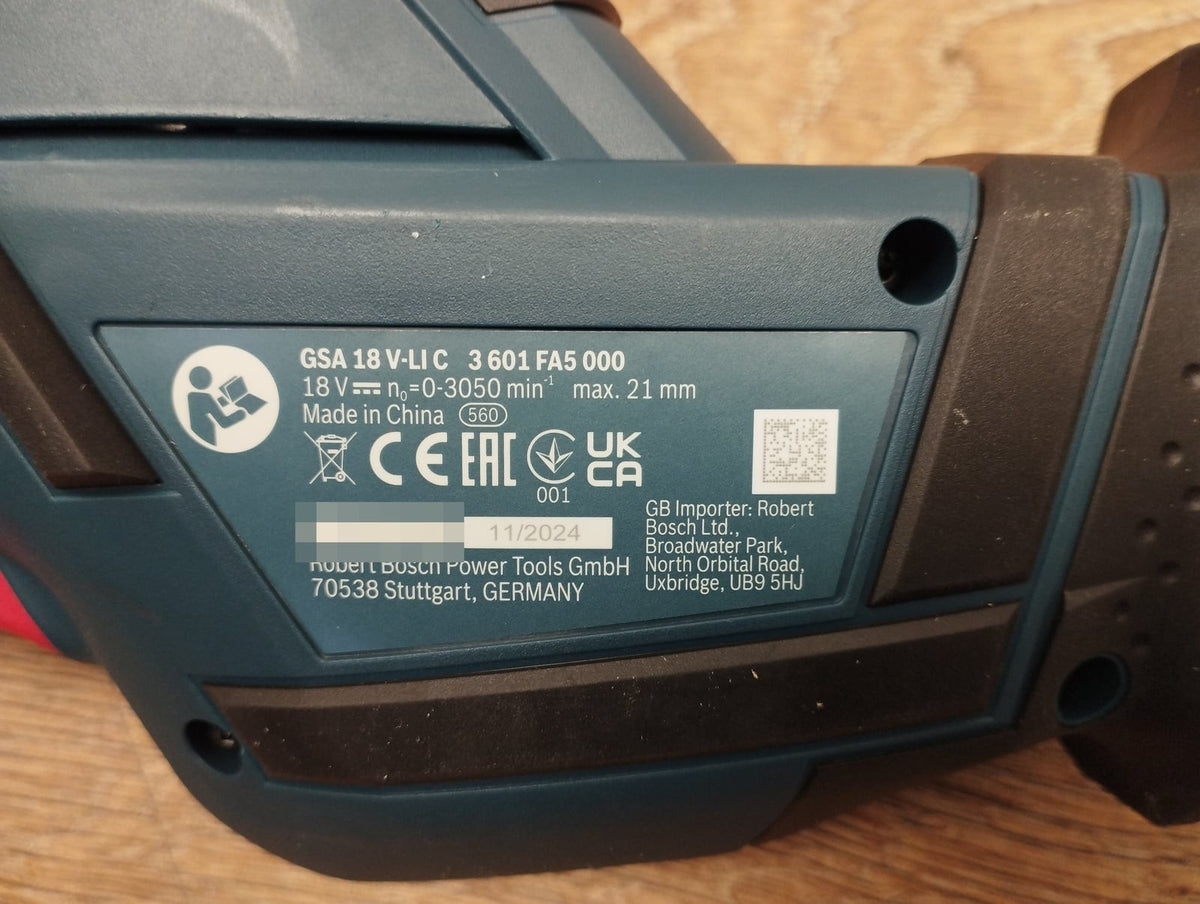 Bosch Professional 18V System Akku-Säbelsäge GSA 18 V-LI C solo