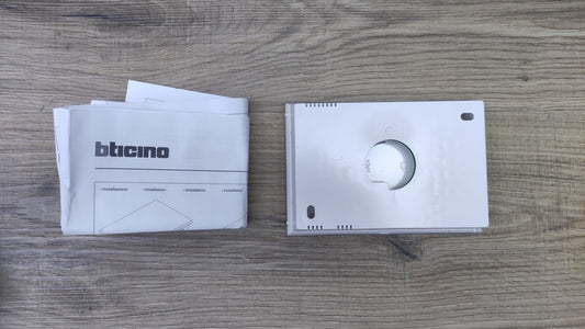 Bticino XW8002WE WLAN-Thermostat, Weiß, I40813