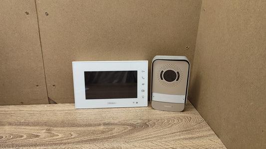 Bticino 310913 Easykit Video-Gegensprechanlage für 1 Familie, I40320