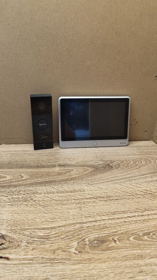 Byron DIC-24112 RFID-Videogegensprechanlage mit einem 7 Zoll HD, I40183