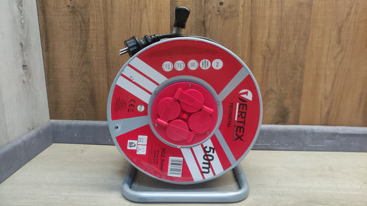 Vertex PB50METAL Verlängerungskabel 50 m, 3×2,5 mm², 3000W, IP44, I38200