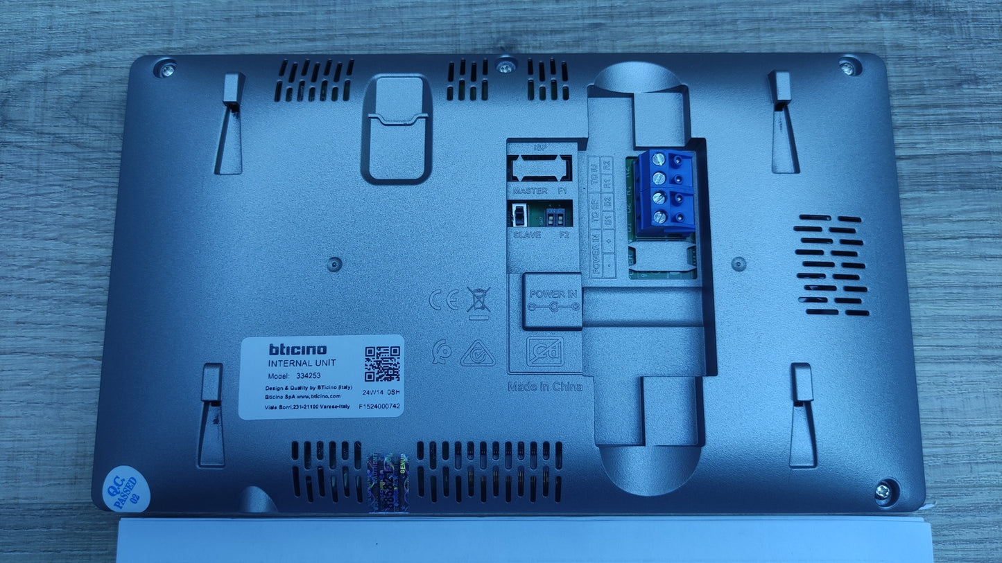 Bticino 334253 Video-Türsprechanlage Inneneinheit mit 2 Drähten 7 Zoll I32612