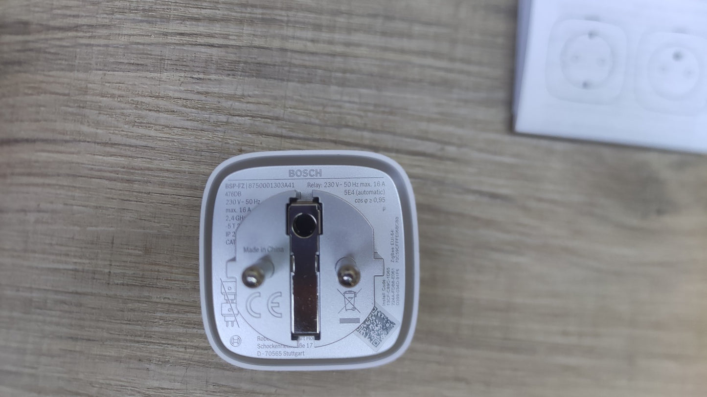 Bosch Smart Home Zwischenstecker kompakt, smarte Steckdose, I38559