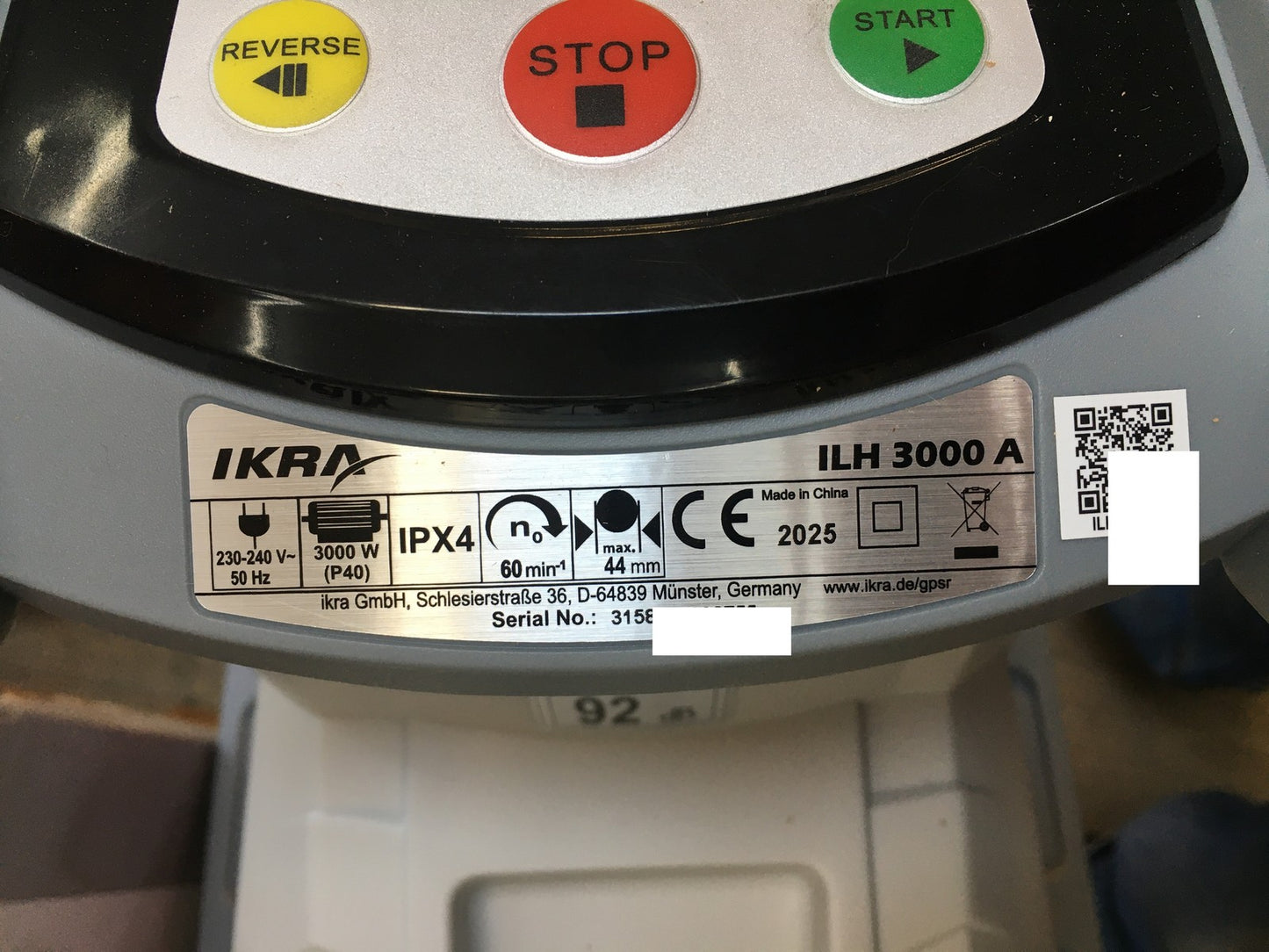 IKRA Elektro-Gartenhäcksler ILH 3000 A, 3.000 Watt, Aststärke bis 44mm, I38450