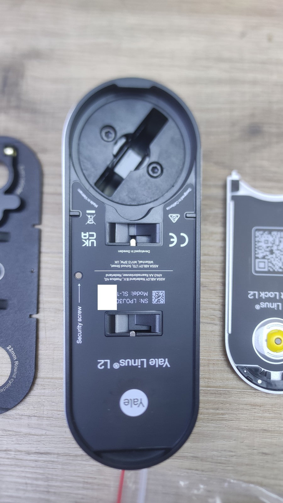 Yale Linus Smart Lock L2 Intelligentes Türschloss Silber SL-103, I38636