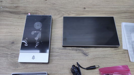 EZVIZ CP7 2K Video-Türsprechanlage mit 7" Touchscreen Türklingel, I40334