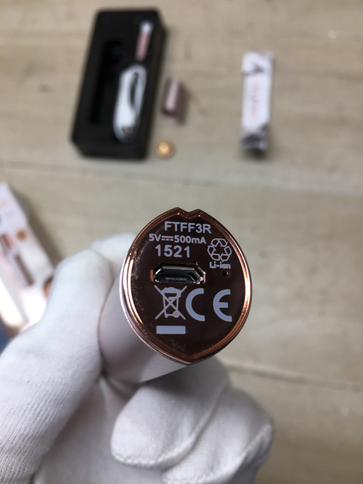 Flawless FTFF3R Damenbart- und Gesichtshaarentferner, I39159