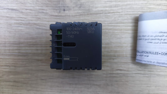 Vimar 02974 IoT Thermostat mit Rollen, I37128