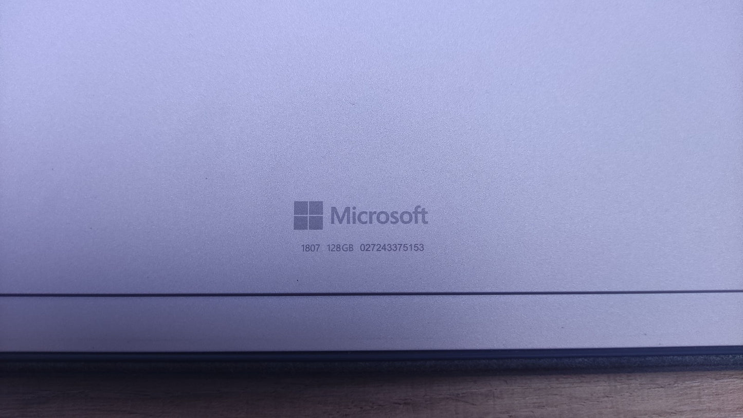 Microsoft Surface Pro 5 Windows Tablet 2736x1824 i5-7300U 4GB 128GB LTE M1807