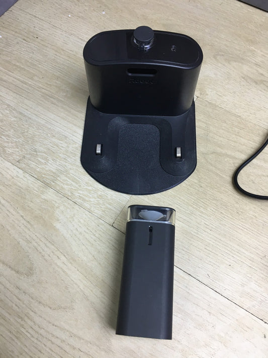 iRobot Roomba i7 (i7156) App-steuerbarer Saugroboter, I31117