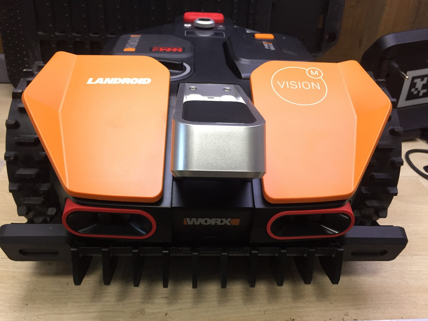 WORX Landroid Vision M800 Mähroboter WR208E.1 für Gärten bis 800m², I33580
