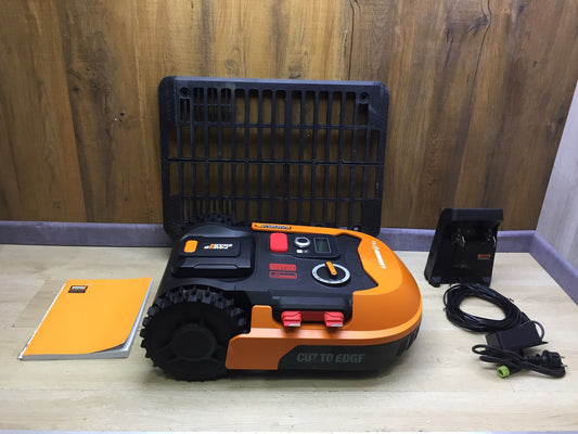 WORX Landroid M700 PLUS WR167E Mähroboter für Gärten bis 700 qm, I33978
