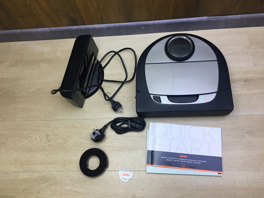 Neato Robotics Botvac D7 Connected vacuum robot with charging station, I31182