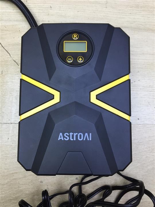 AstroAI CZK-3676 Tragbarer Auto-Luftkompressor I33716