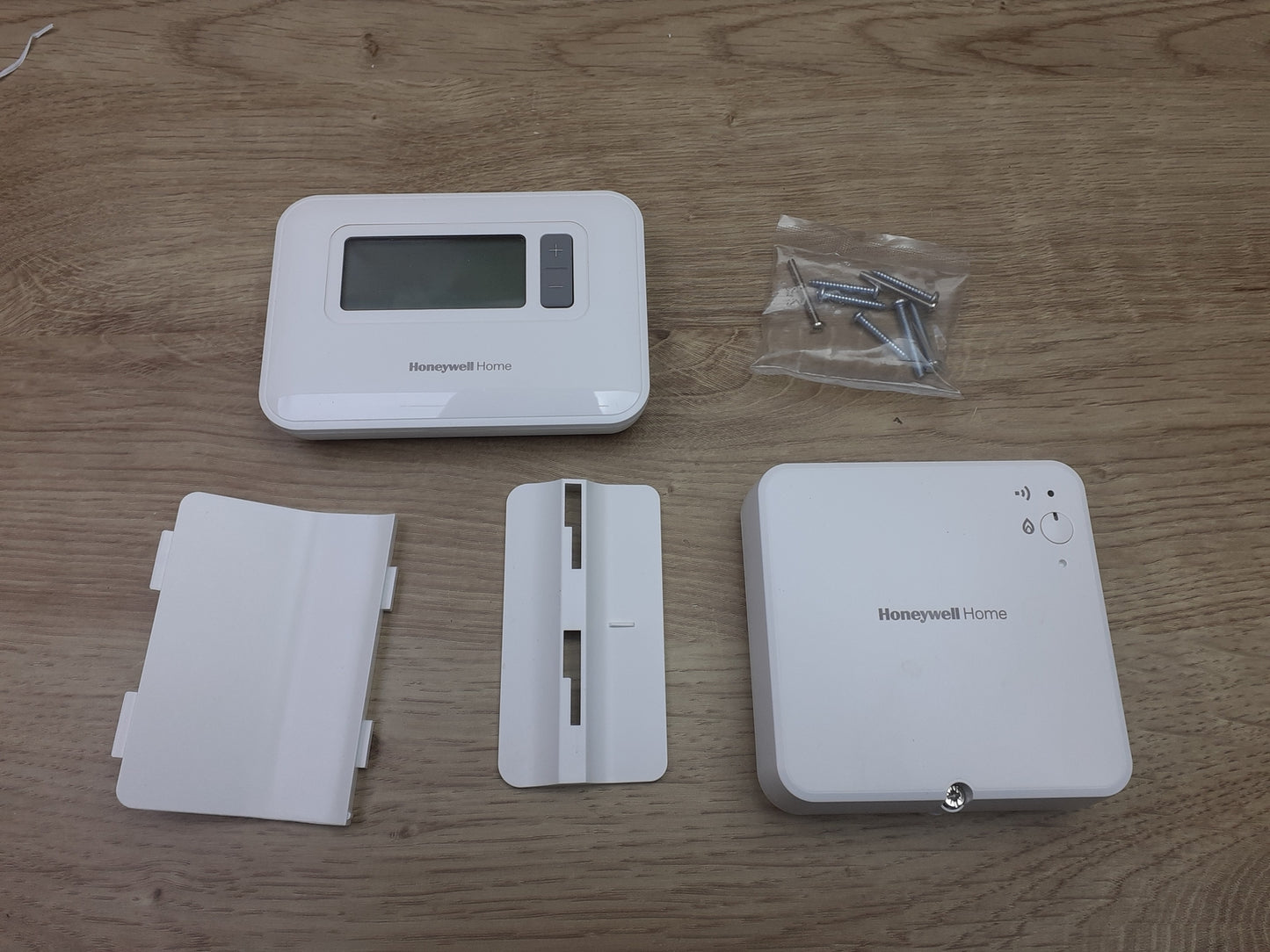 Honeywell T3R 7-Tage Programmierbarer Drahtloser Thermostat, I22883