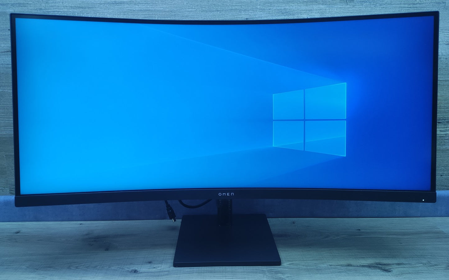 HP Omen 34c Gaming Monitor 34" WQHD 3440x1440 VA HDR AMD FreeSync 165Hz 1ms 
