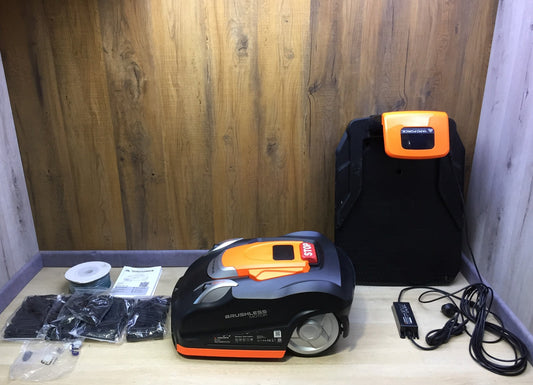 YARD FORCE robotic lawnmower NX100i up to 1000 sqm, I33464 
