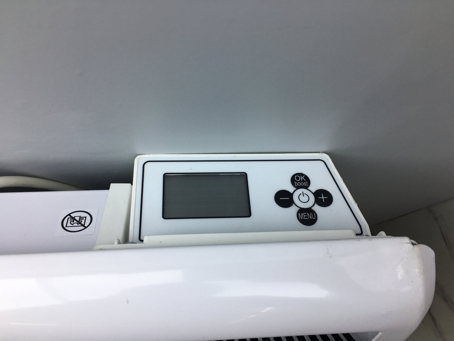 Carrera 051593 Heizkörper HX20CWT41A, LCD 2000 W, I16569