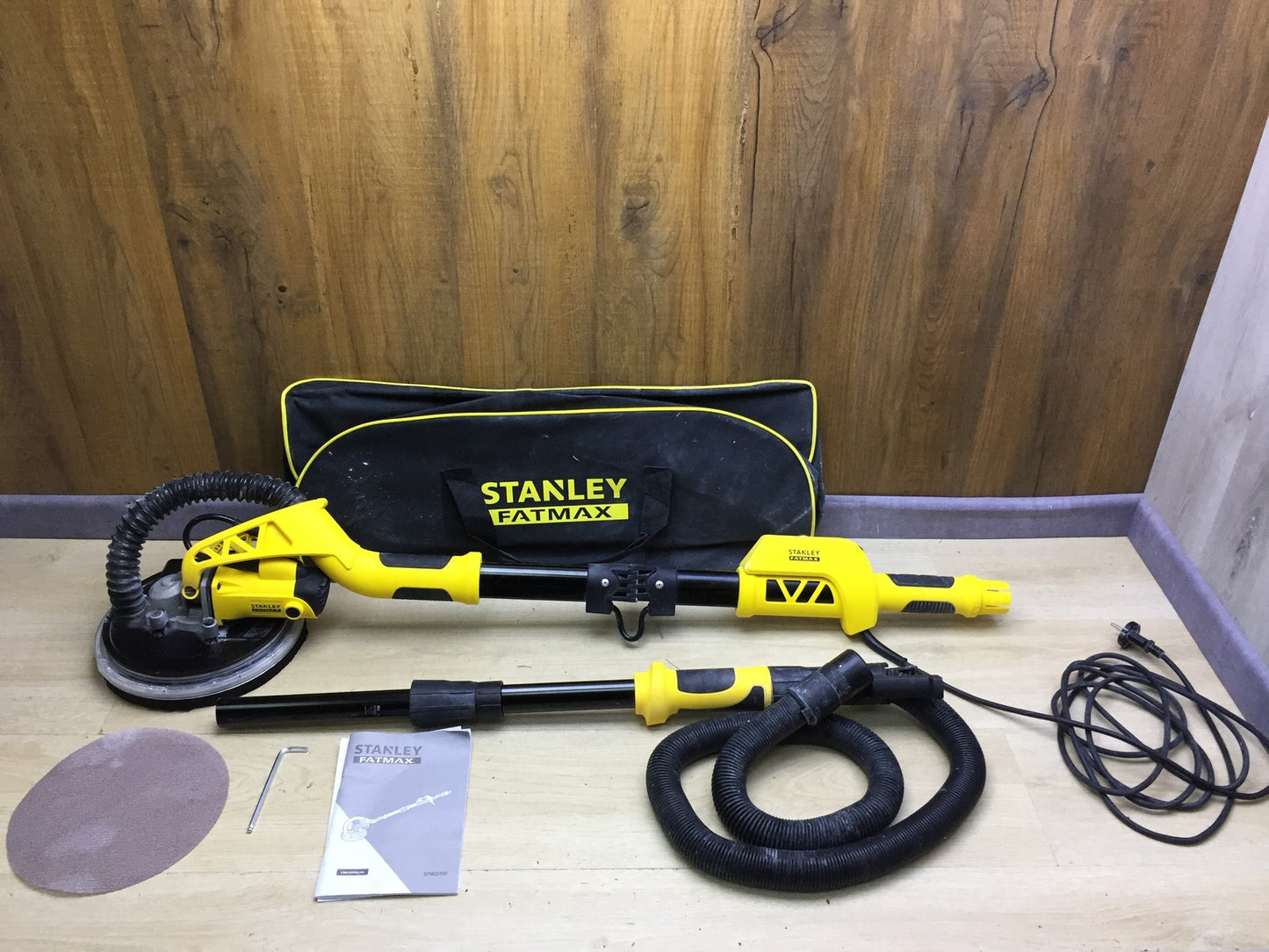 STANLEY SFMEE500 Wandschleifer 750W, I33537