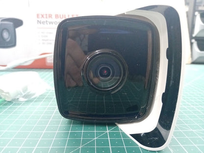 HIKVISION DS-2CD2T42WD-I5 (4mm) 4MP WDR IP Netzwerk Überwachungskamera, V03395