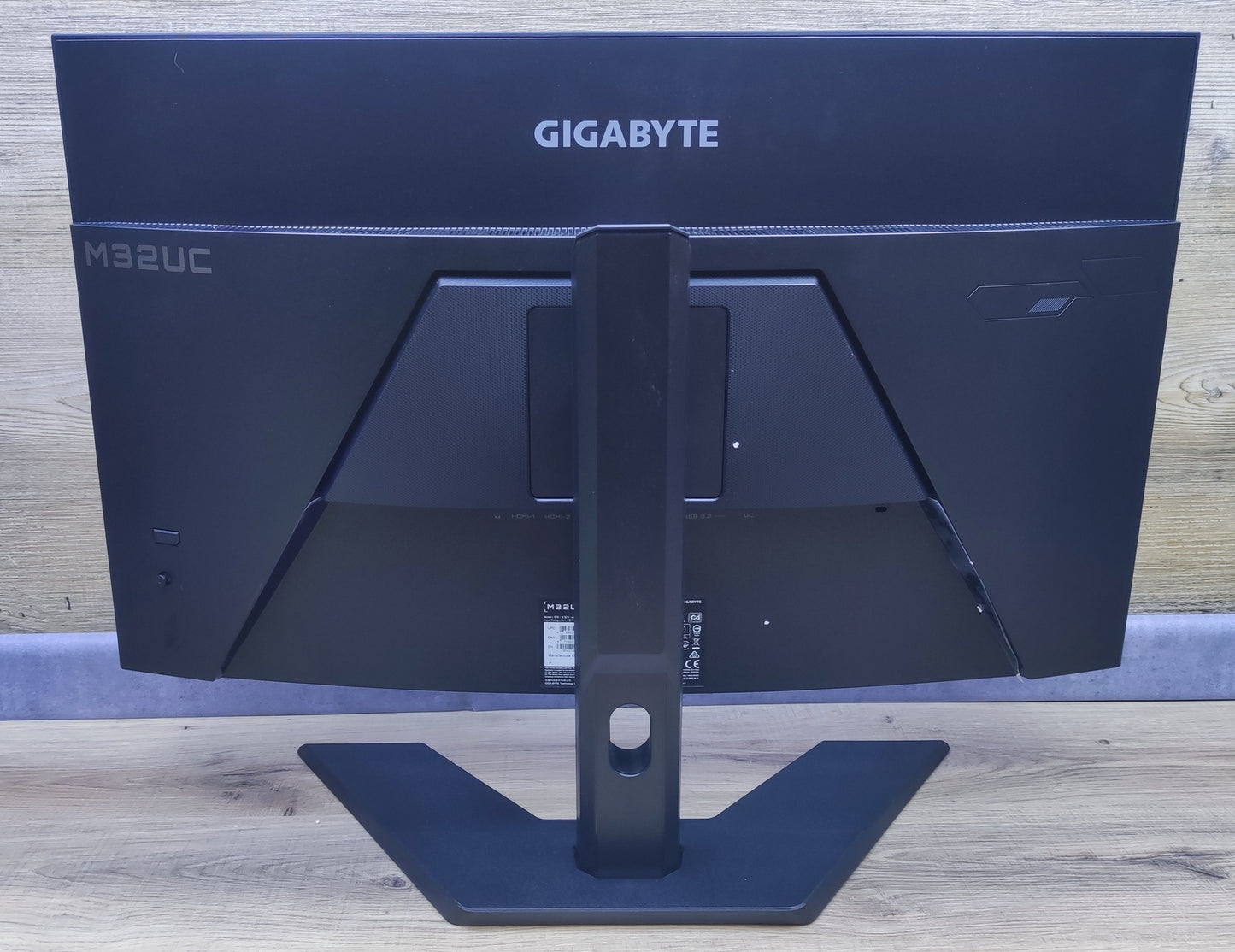 GigaByte M32UC Gaming 4K Monitor 31.5" UHD 3840x2160 AMD FreeSync 160Hz OC 1ms 