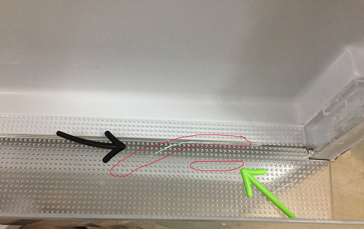 Bomann KG 320.2 Kühlschrank Gefrierfach Kühlgefrierkomb inox-look 175 L (732090)