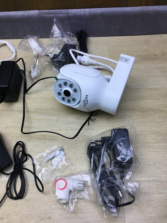 Hiseeu A017-V2.0 surveillance set with 4 cameras and monitor, I31402