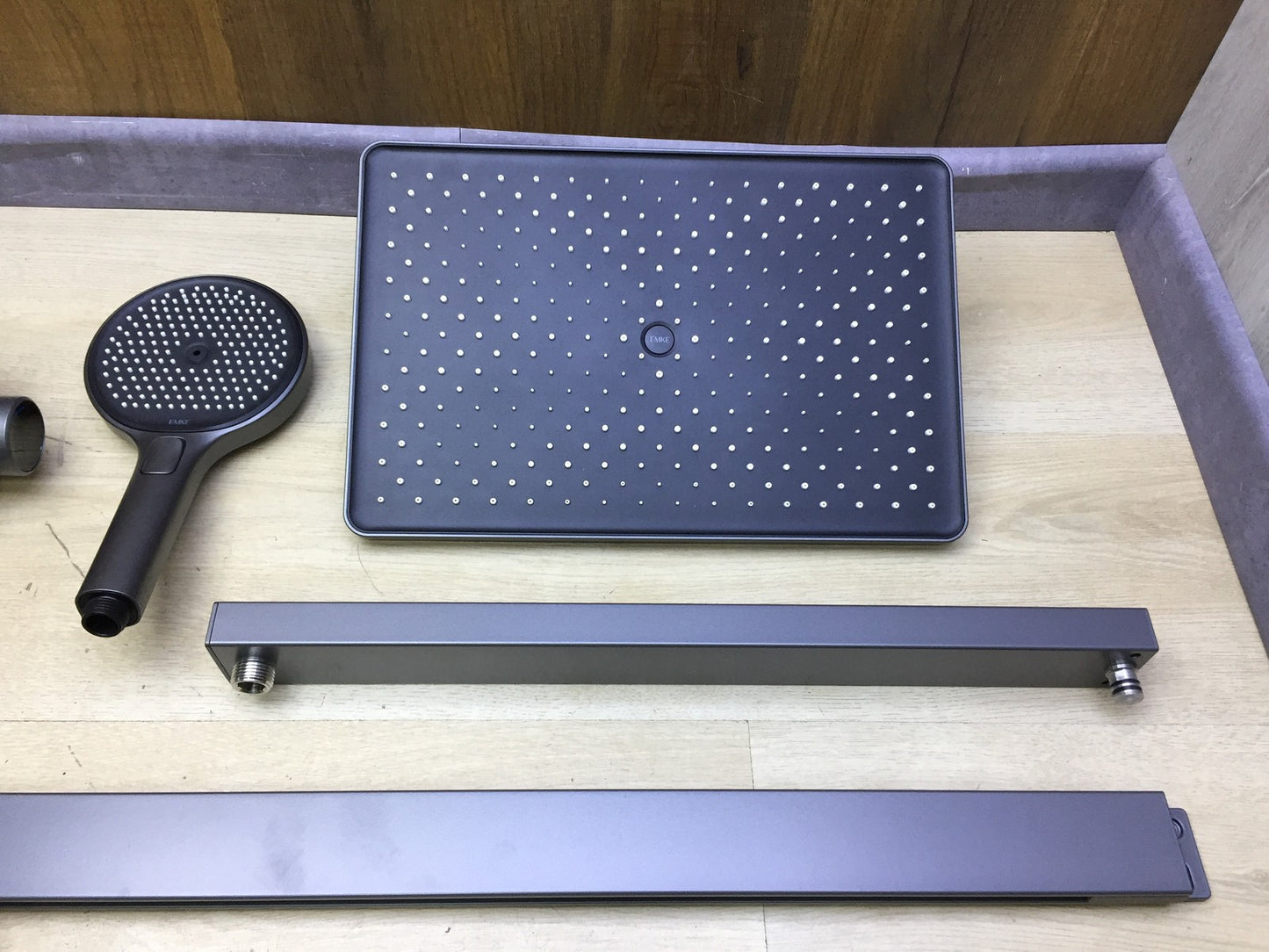 EMKE F11SSC00 Thermostatisches Duschsystem, Regendusche, I33229