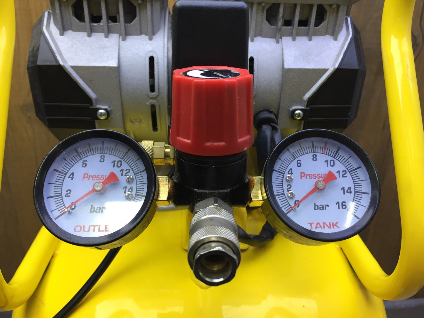 Stanley SXCMS1350VE Siltek Silent Air Elektro-Kompressor 50l 955W, I33922