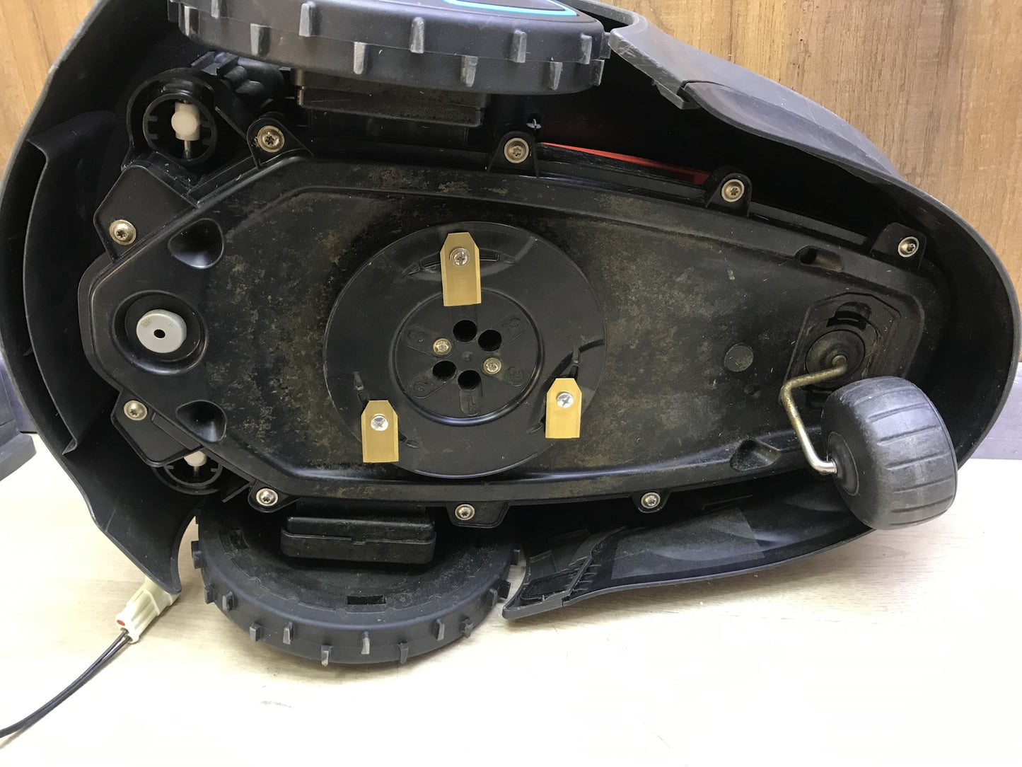Gardena 15201-26 Robotic Lawnmower SILENO minimo 250m², I32719