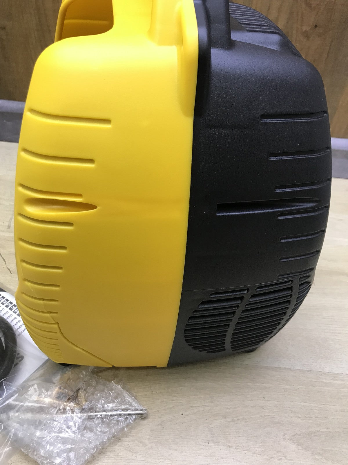 Stanley AirKit compressor 1100W 230V including tire inflator and gun, I32990 