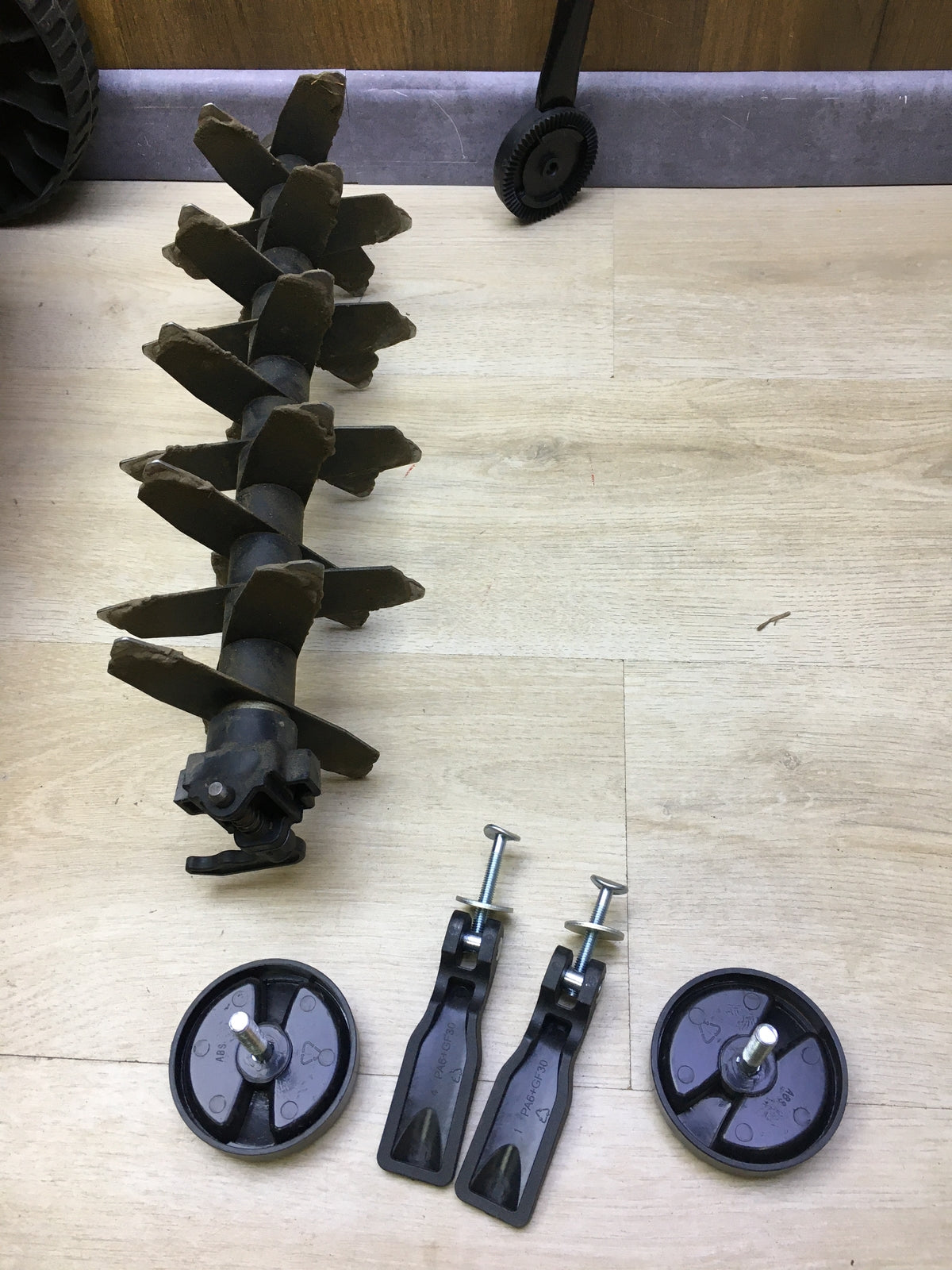 WOLF-Garten VA 378 E Elektro-Vertikutierer 16CFFHPA650, I30920