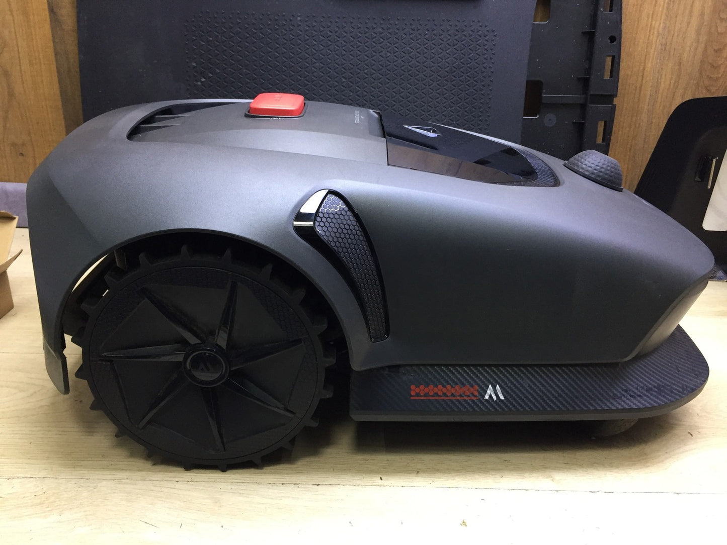 Dreame Mova 600 Mähroboter MLLM1110 für Rasenfläche bis 600 m² I34037