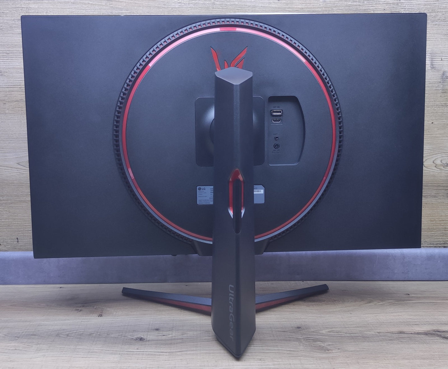 LG UltraGear 32GN63T-B Monitor 32'' QHD 2560x1440 HDR10 NVIDIA G-Sync 165Hz 1ms