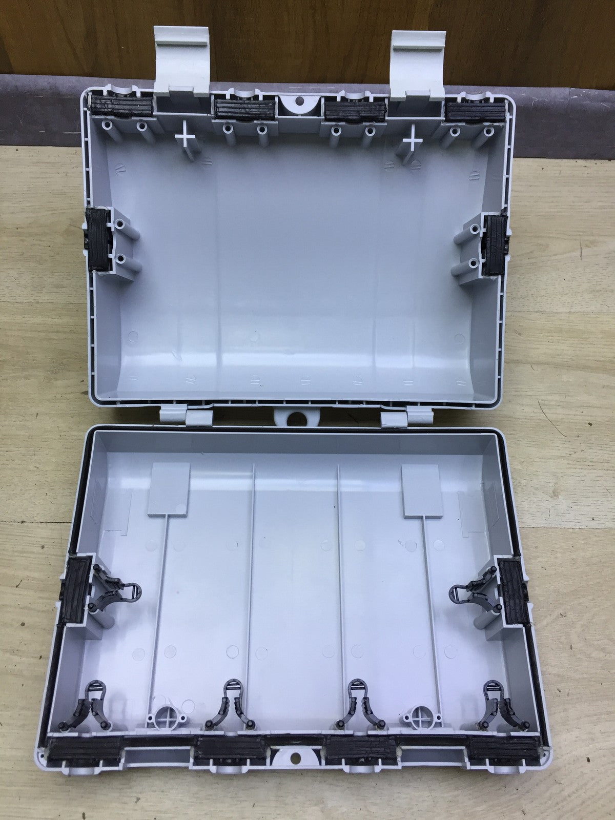 REV H24 Sicherheitsbox für Verlängerungskabel, Outdoor, 6-fach, I33963