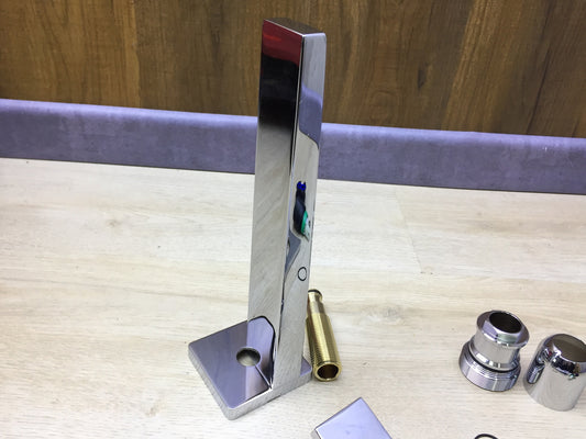 Hansgrohe 32526000 Wasserhahn mit Einhebel-Waschtischarmatur, Wandmontage I22191