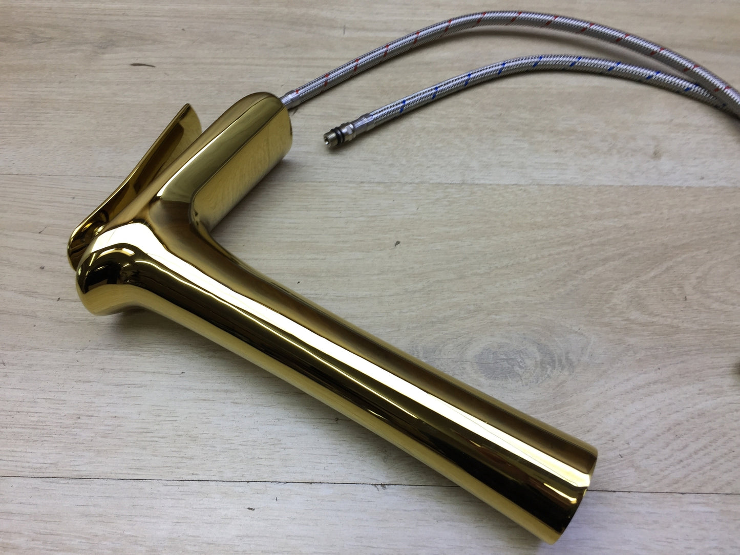 AIMADI Wasserhahn Bad Wasserfall Waschtischarmatur Golden, I22571