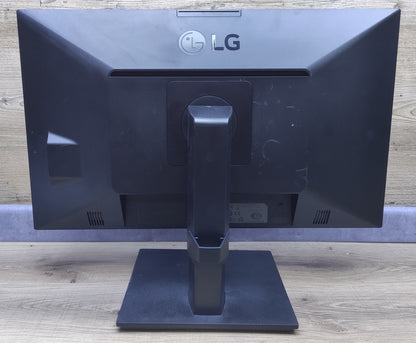 LG 24BP750C-B Monitor 23.8" FHD 1920x1080 HDMI DP USB-C Gb LAN Webcam Mikrofon