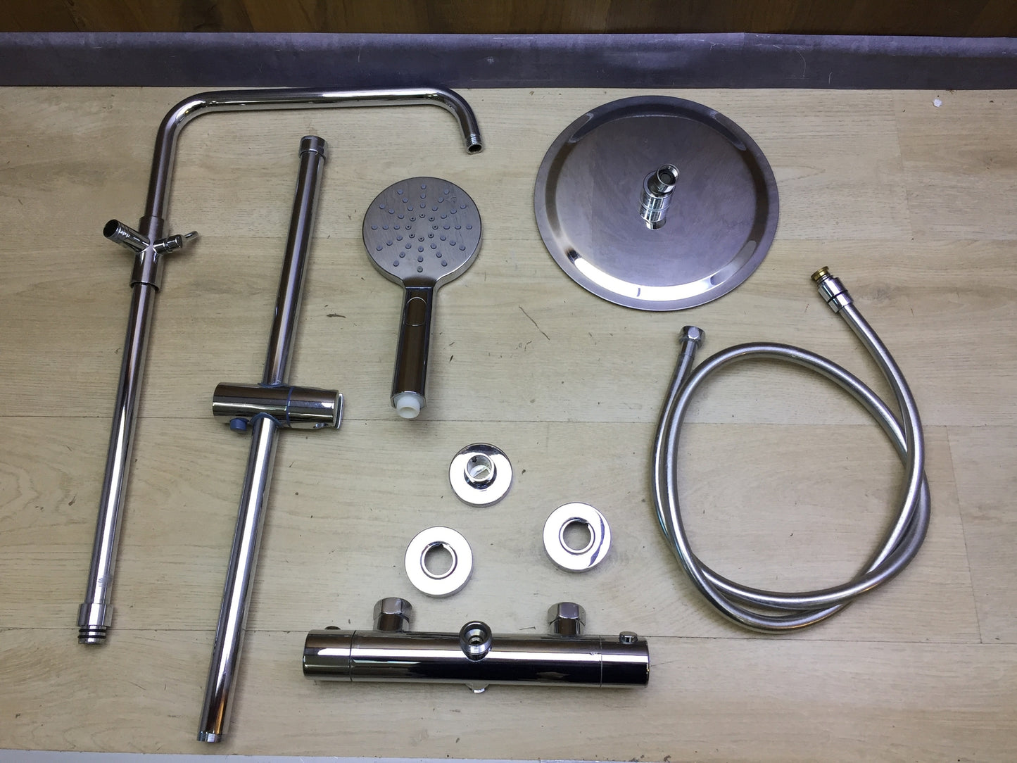 JOHO 304 Edelstahl Duschset mit Thermostat Duscharmatur Regendusche, I31757