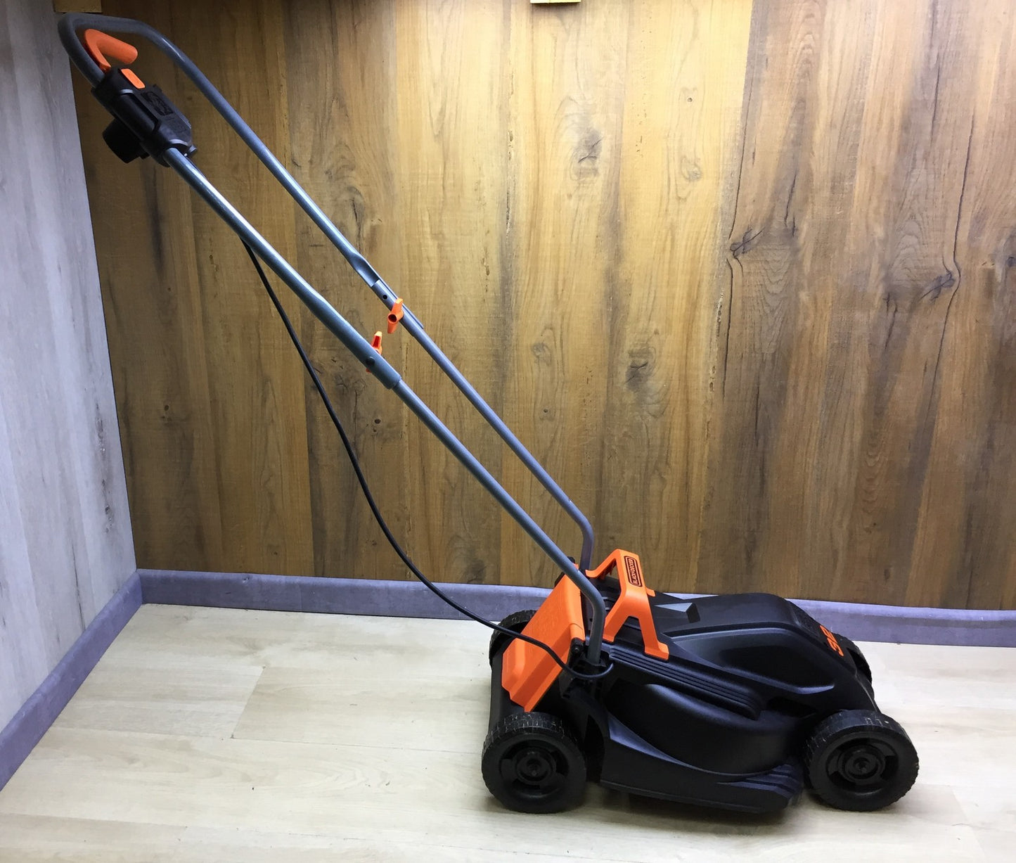 Black&Decker BEMW351 Elektro-Rasenmäher 1.0kW 32cm, I33719