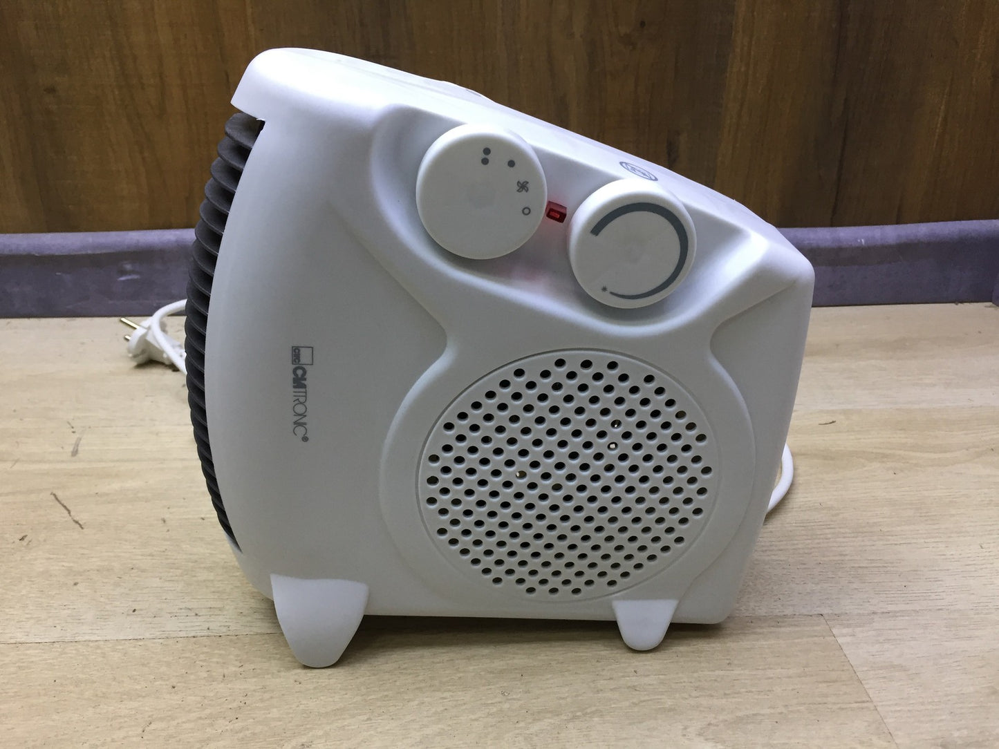 Clatronic HL 3379 kompakter Heizlüfter, weiß, I33985