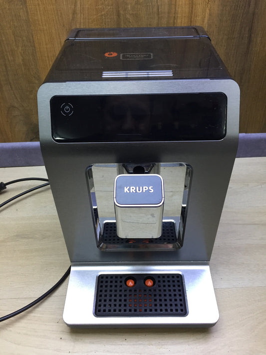 Krups EA89 fully automatic coffee machine with milk hose, I29606