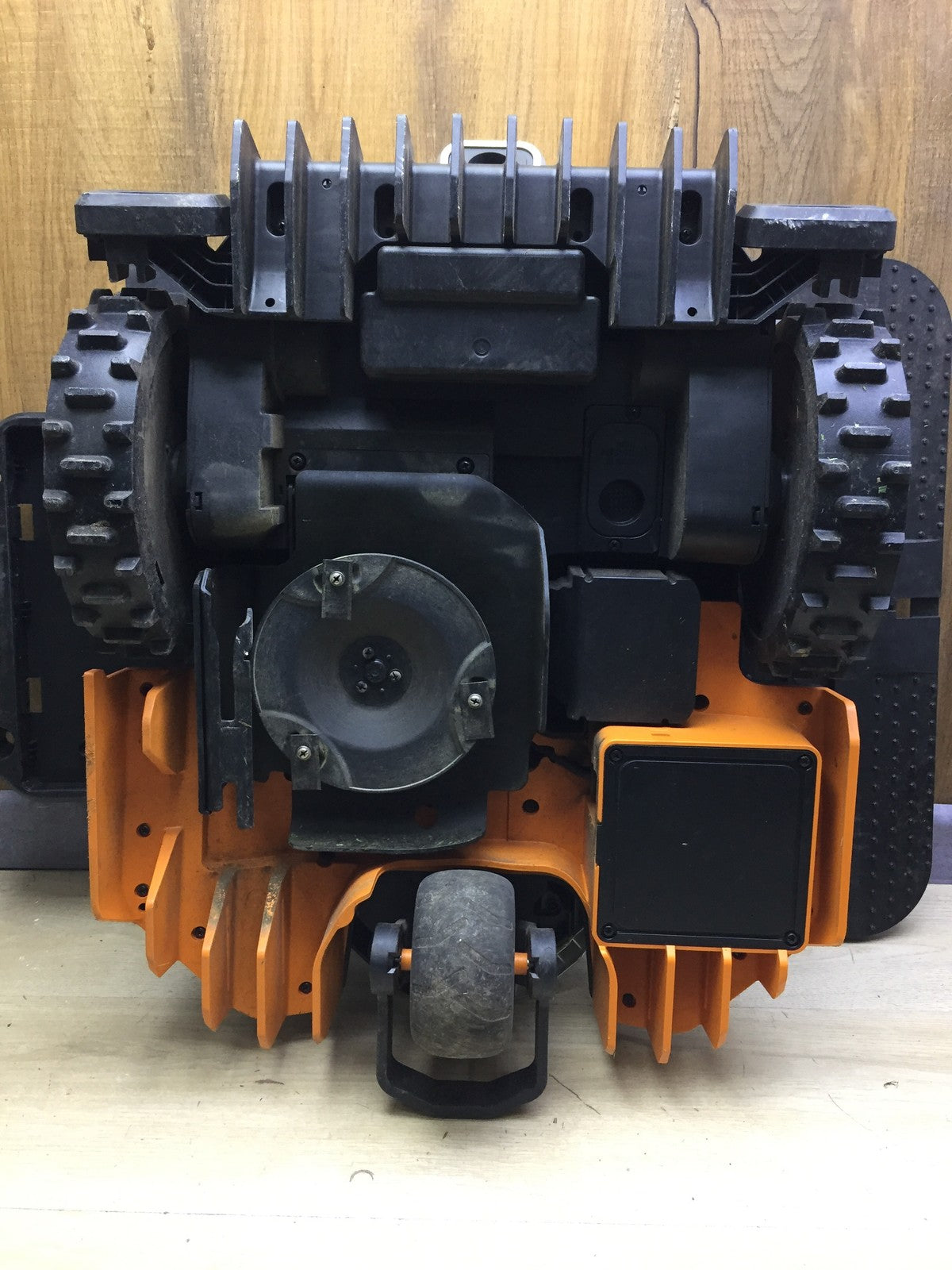 WORX Landroid Vision M600 Mähroboter WR206E.1 für Gärten bis 600m², I33961