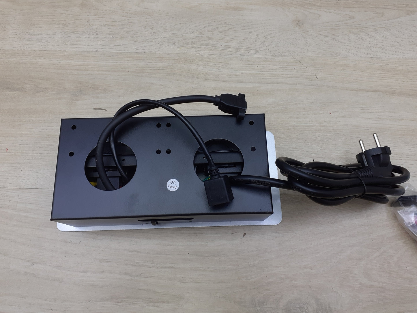 Emuca 5029525 Vielfachsteckerleiste, EU-Stecker TypF, USB, RJ45 und HDMI, I18983