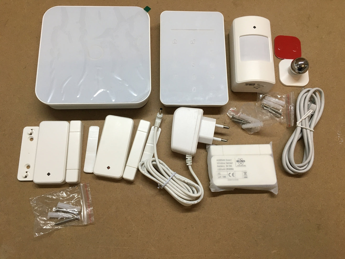 ELRO AS90S Home+ Smart Alarmanlage Set, I32138