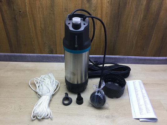 Gardena Tauch-Druckpumpe 5900/4 inox (1768-20), 5900 l/h Fördermenge, I33953