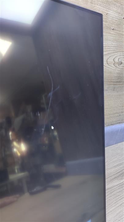 Eve Spectrum 4K Gaming Monitor 27" 3840x2160 USB-C HDR10 FreeSync 144Hz glänzend