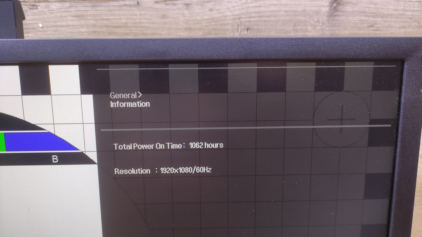 LG 24BP750C-B Monitor 23.8" FHD 1920x1080 HDMI DP USB-C Gb LAN Webcam Mikrofon