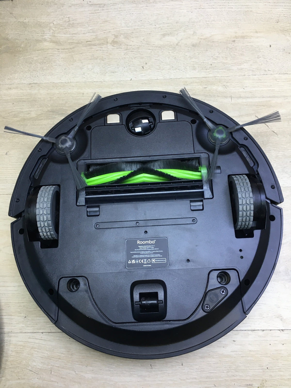 iRobot Roomba Combo Vacuum Robot with Mop Function RVF-Y1, I31119